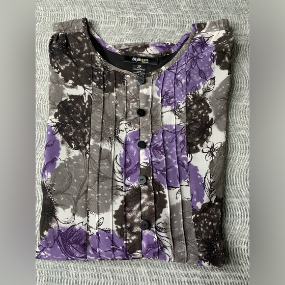 3/$10 Style & Co Woman Floral Printed Pintuck
Pleated Blouse semi sheer Size 18W - Picture 12 of 15